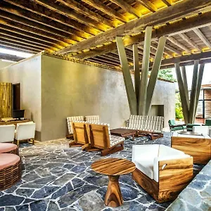 **** Resort The Explorean México